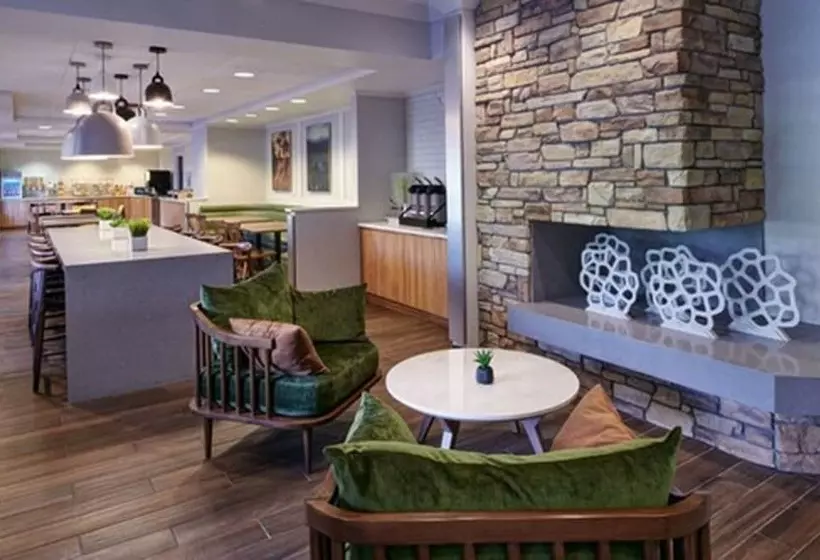 호텔 Fairfield Inn & Suites Detroit Livonia