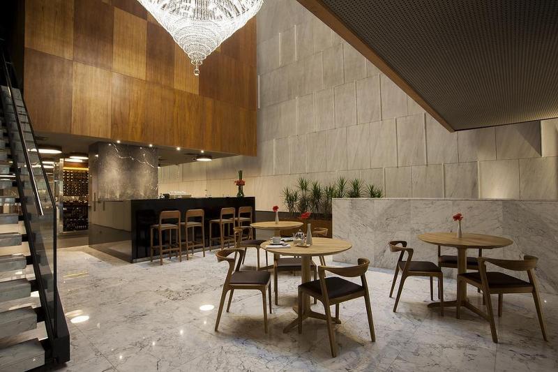 Отель H Niteroi