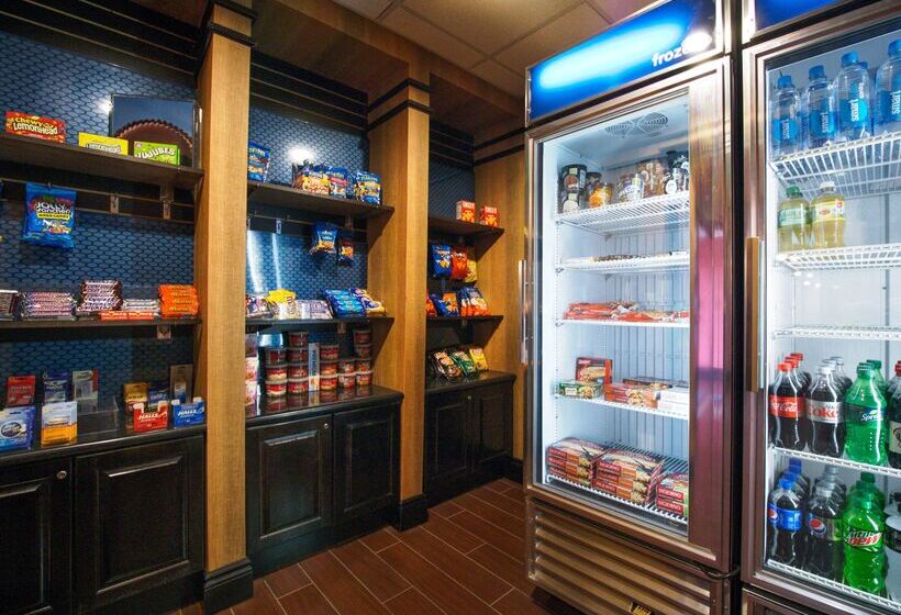 בית מלון כפרי Hampton Inn & Suites Elk City