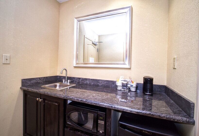 בית מלון כפרי Hampton Inn & Suites Elk City