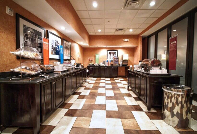 בית מלון כפרי Hampton Inn & Suites Elk City