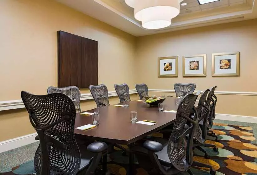 호텔 Hilton Garden Inn Waldorf