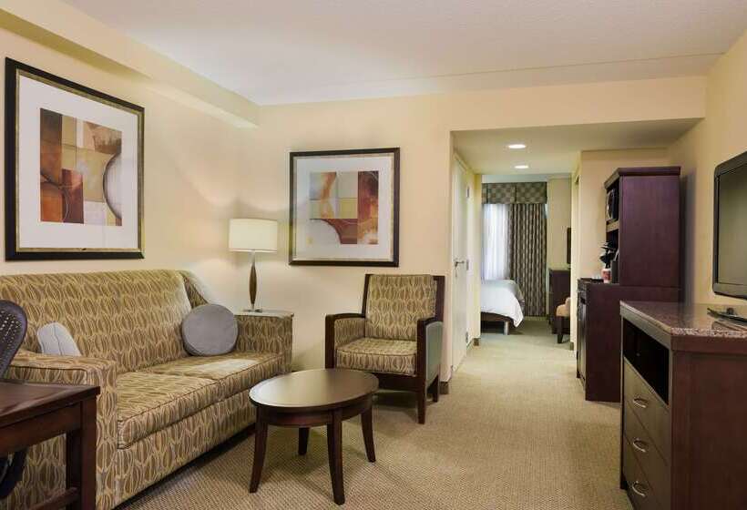 Отель Hilton Garden Inn Waldorf