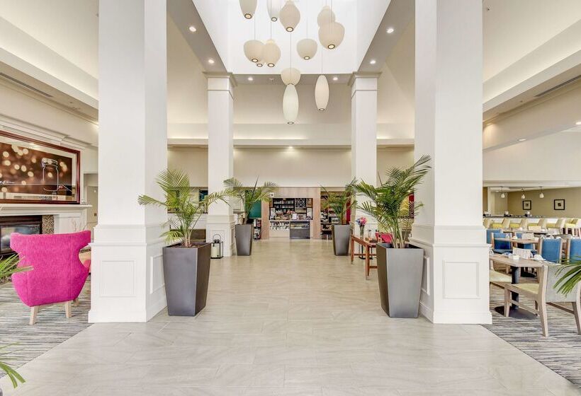 Отель Hilton Garden Inn Waldorf