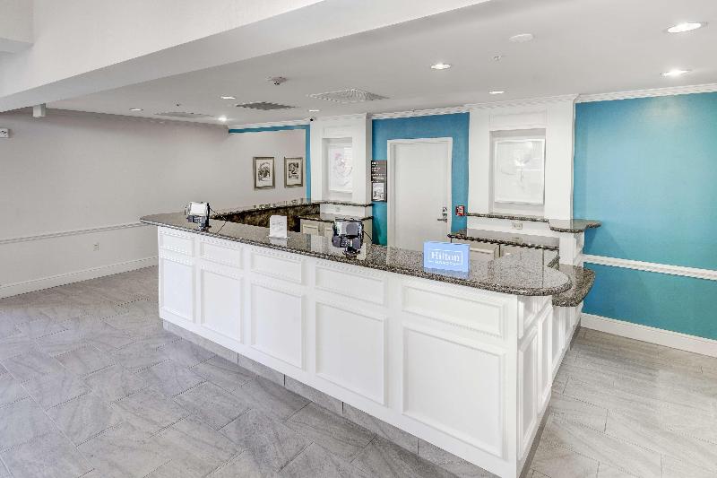 Отель Hilton Garden Inn Waldorf