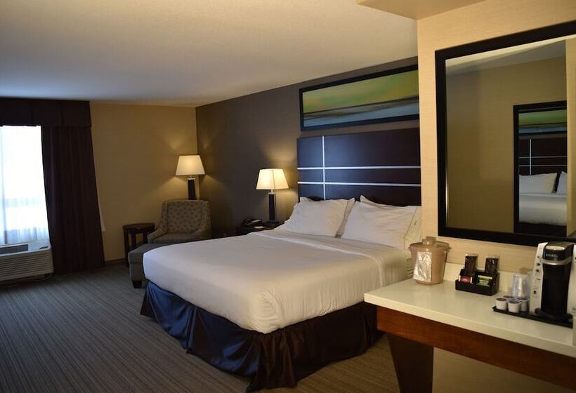 هتل Holiday Inn Express Golden Kicking Horse, An Ihg