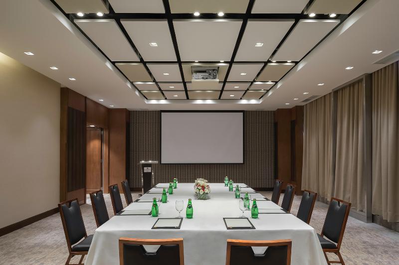 בית מלון כפרי Marco Polo Ortigas Manila