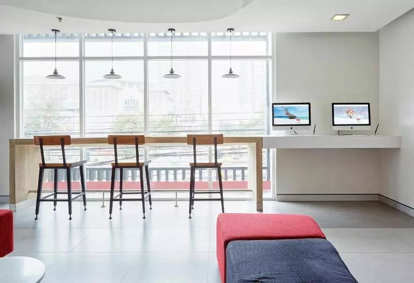 ホテル Red Planet Cebu