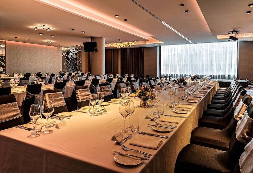 Отель Sheraton Melbourne