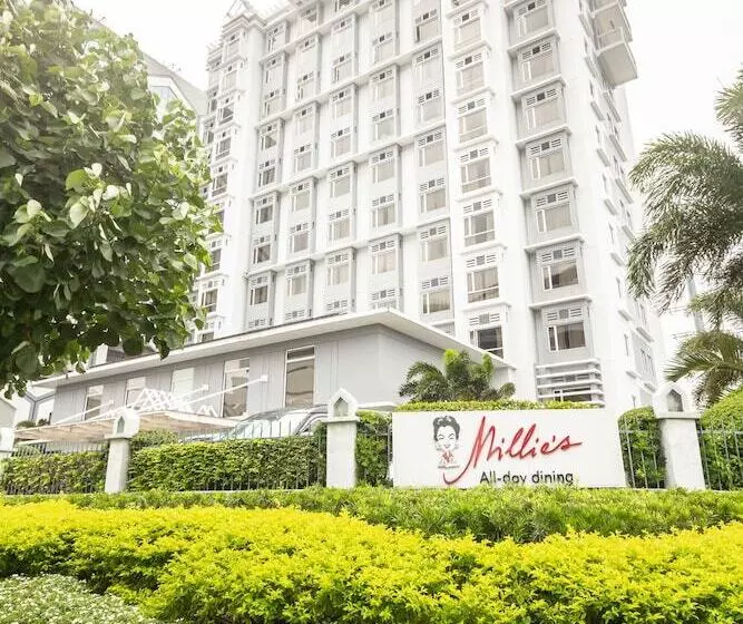 Microtel By Wyndham Mall Of Asia