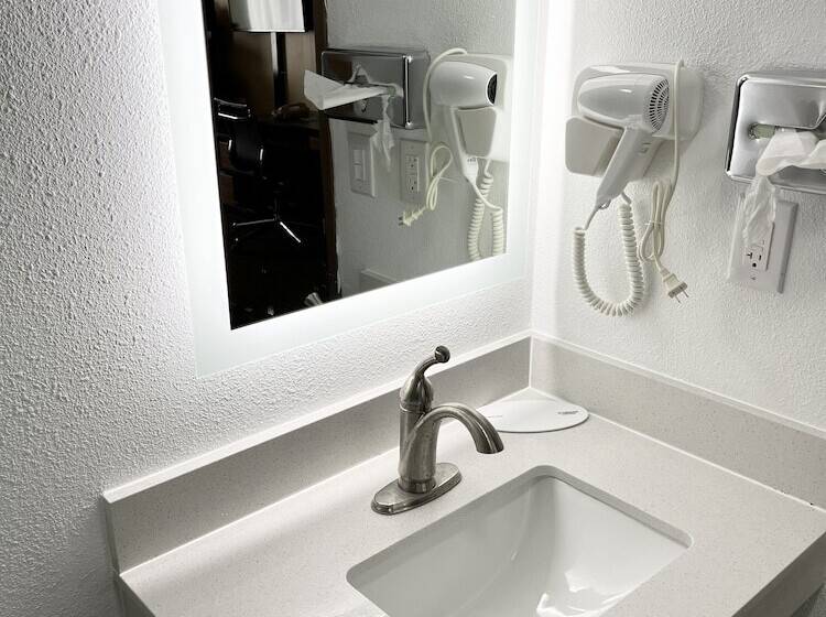 모텔 Super 8 By Wyndham Peoria