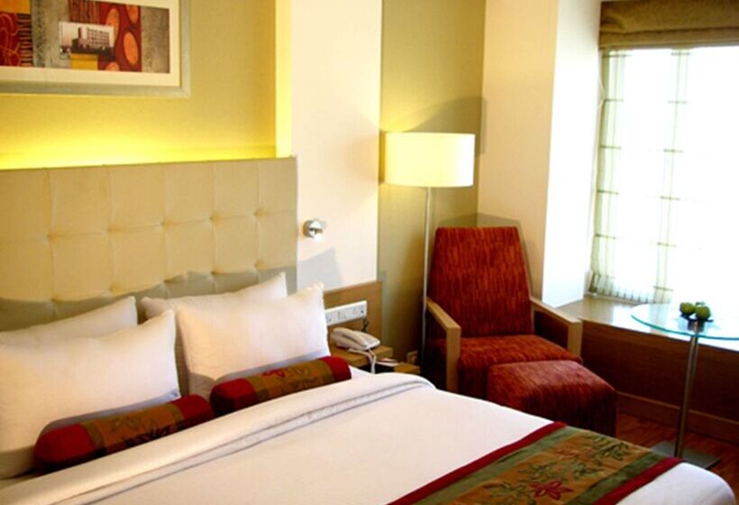 إقامة Residency Sarovar Portico