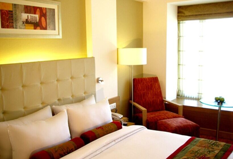 إقامة Residency Sarovar Portico