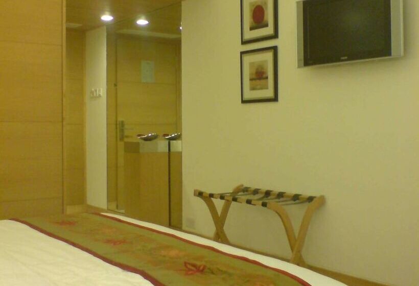 إقامة Residency Sarovar Portico