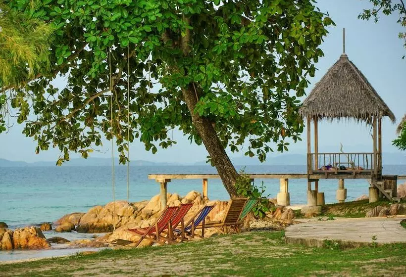 리조트 Koh Munnork Private Island
