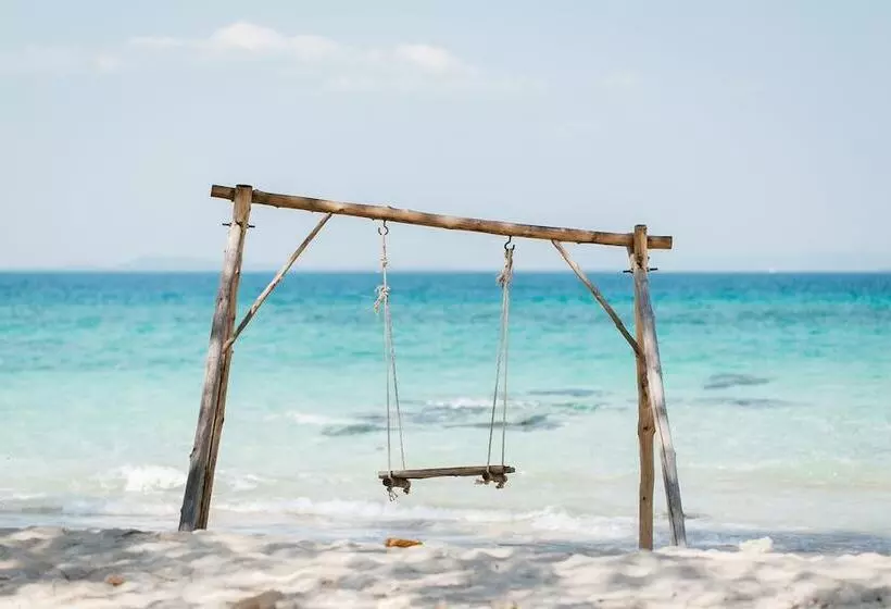 리조트 Koh Munnork Private Island