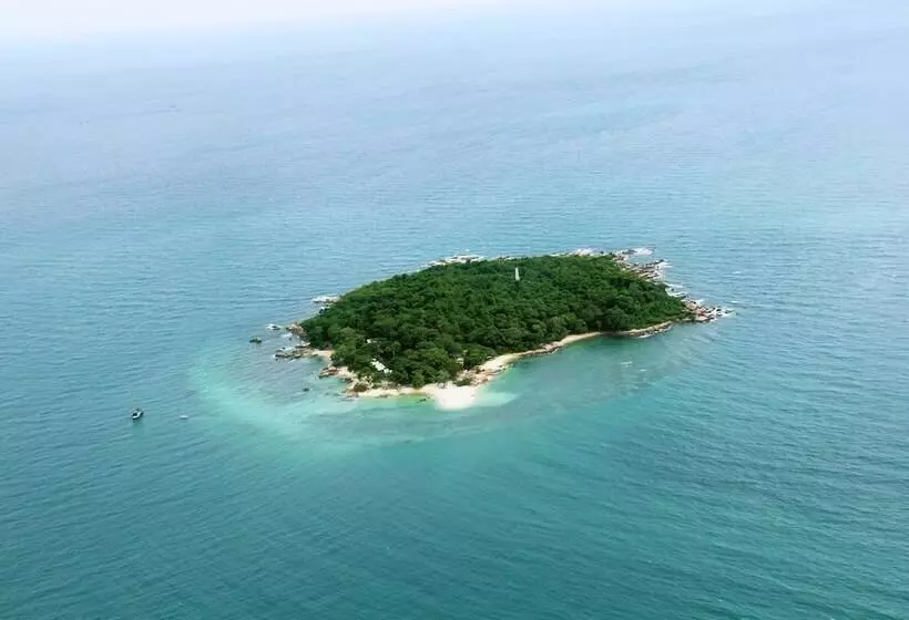 리조트 Koh Munnork Private Island