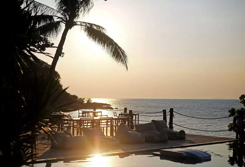 리조트 Koh Munnork Private Island