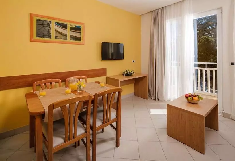 Apartments Katoro Plava Laguna