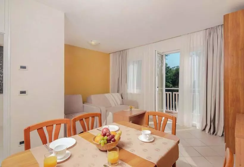 Apartments Katoro Plava Laguna