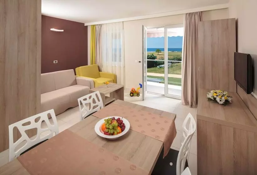 Apartments Katoro Plava Laguna