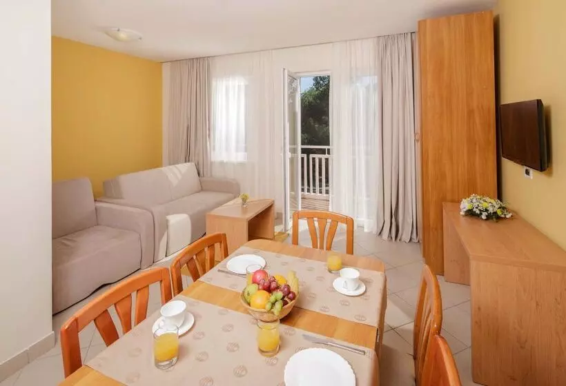 Apartments Katoro Plava Laguna