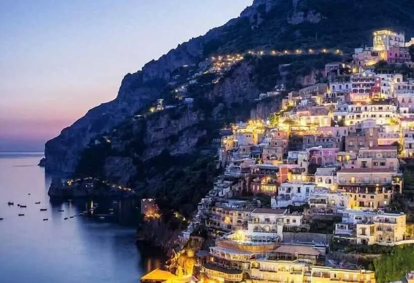 تختخواب و صبحانه Villamena