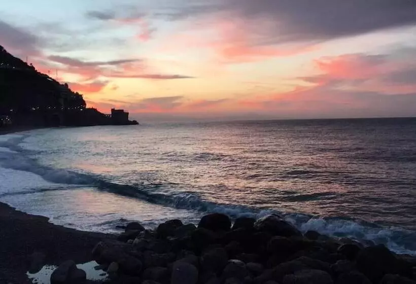 تختخواب و صبحانه Villamena