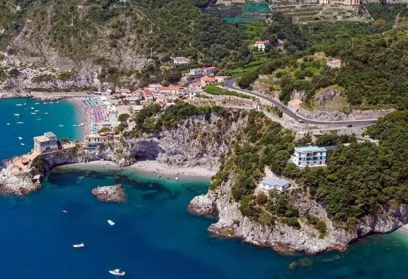 تختخواب و صبحانه Villamena