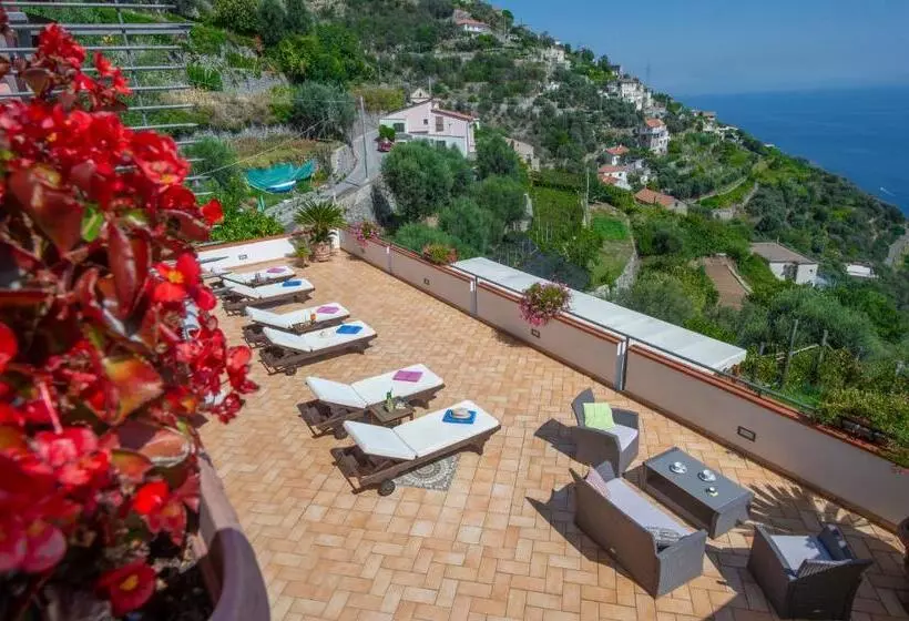 تختخواب و صبحانه Villamena