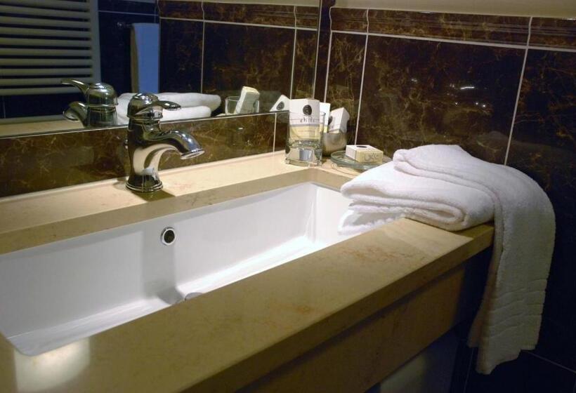 Bed and Breakfast Diamantino Town House