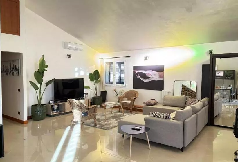 Aamiaismajoitus (B&B) Villa Ottavia