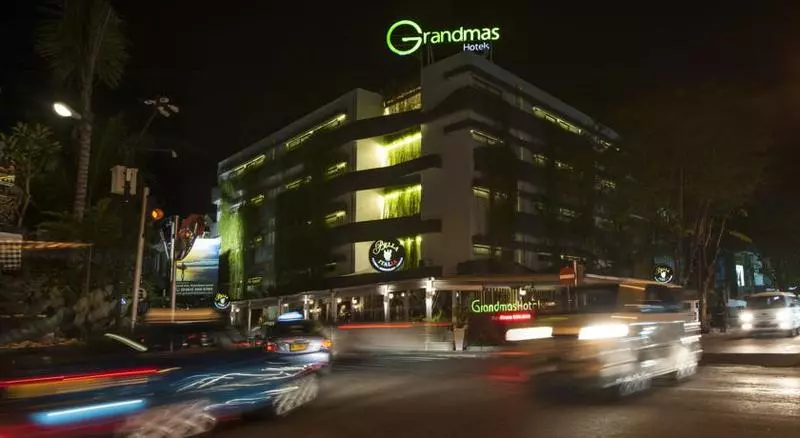 Grandmas Plus Hotel Legian