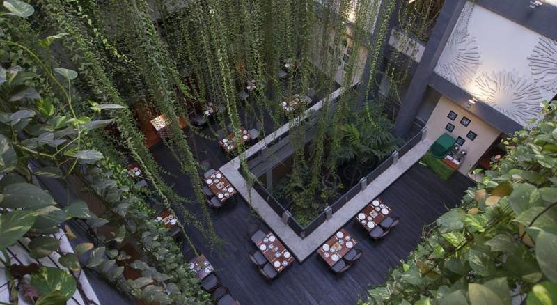 Grandmas Plus Hotel Legian