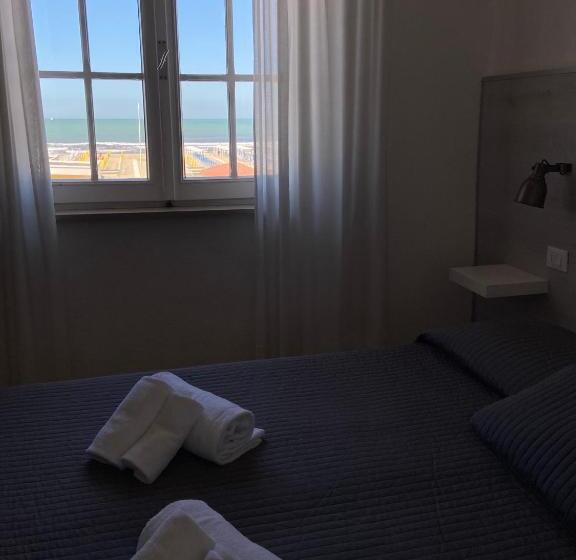 Szálloda Alba Sul Mare