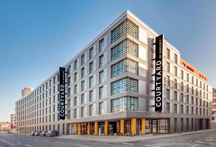 ホテル Courtyard By Marriott Cologne
