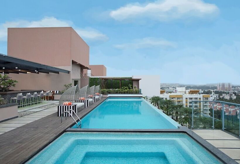 בית מלון כפרי Doubletree Suites By Hilton Bengaluru Outer Ring Road