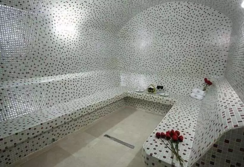 هتل Grand Corner Boutique