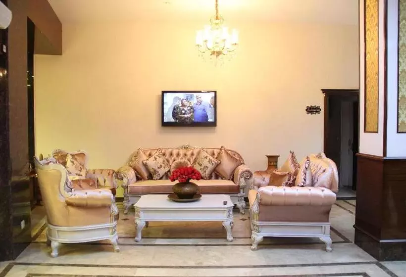 هتل Grand Corner Boutique