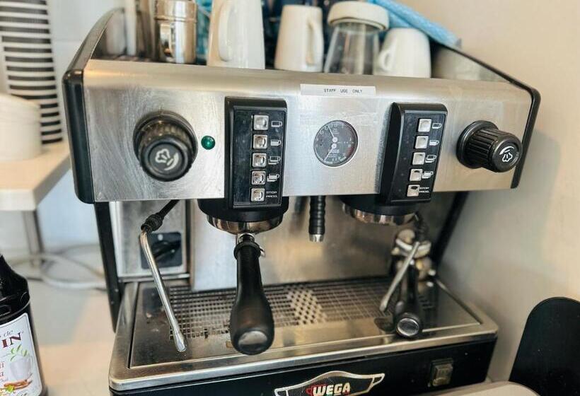 호텔 Ibis Budget Wentworthville