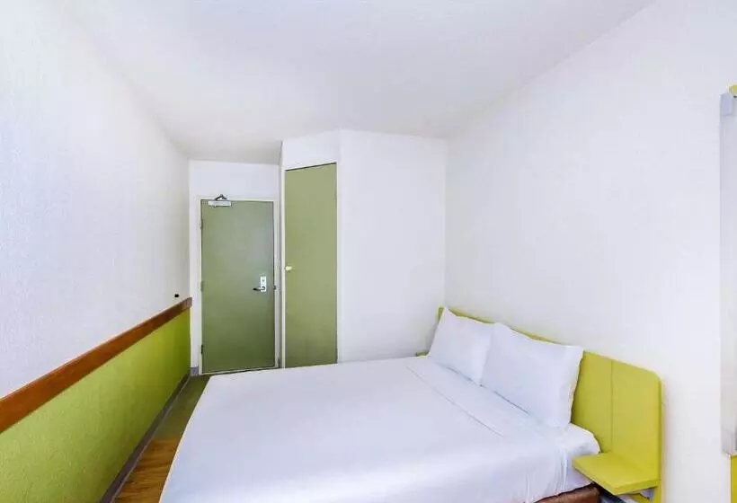 酒店 Ibis Budget Wentworthville