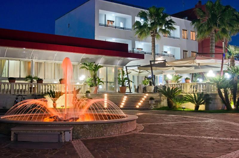 فندق Mediterraneo