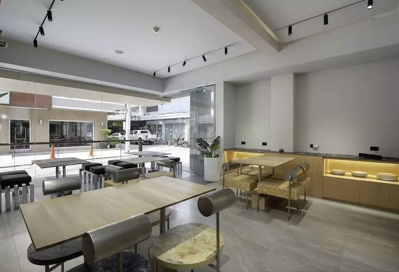 هتل Metz Pratunam