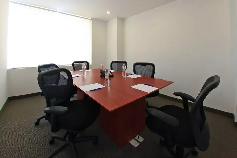 Отель One Queretaro Aeropuerto