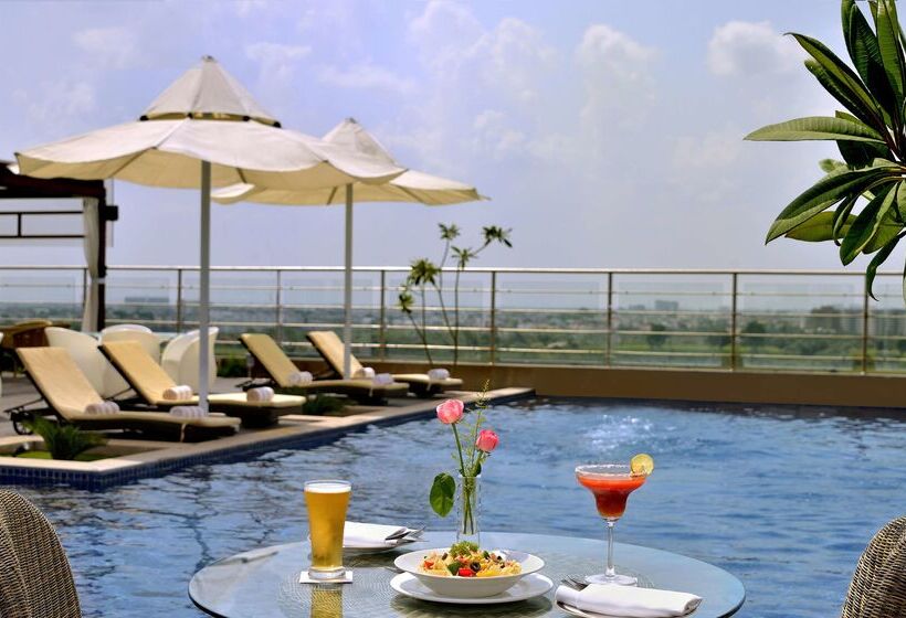 בית מלון כפרי Radisson Blu Jaipur