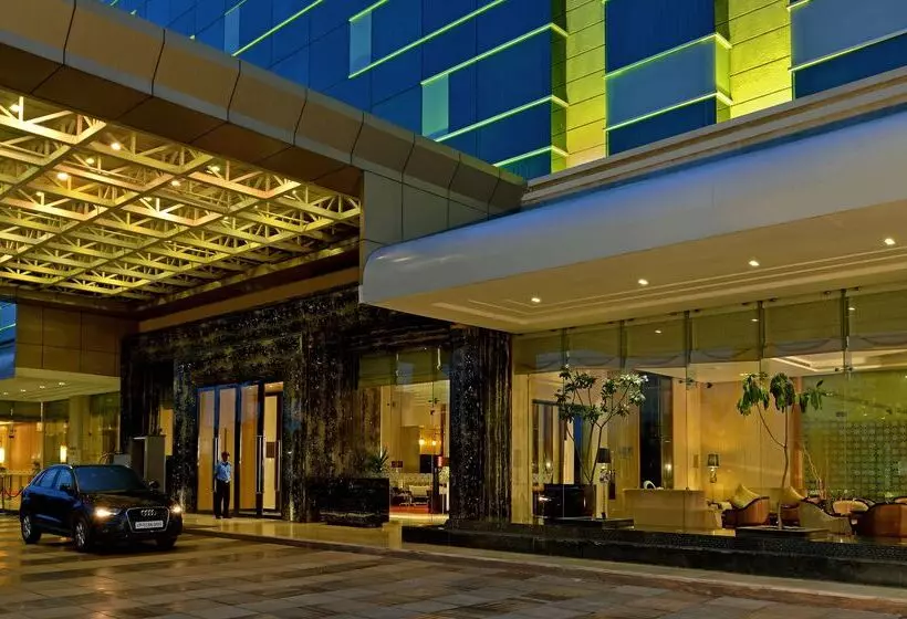 בית מלון כפרי Radisson Blu Jaipur