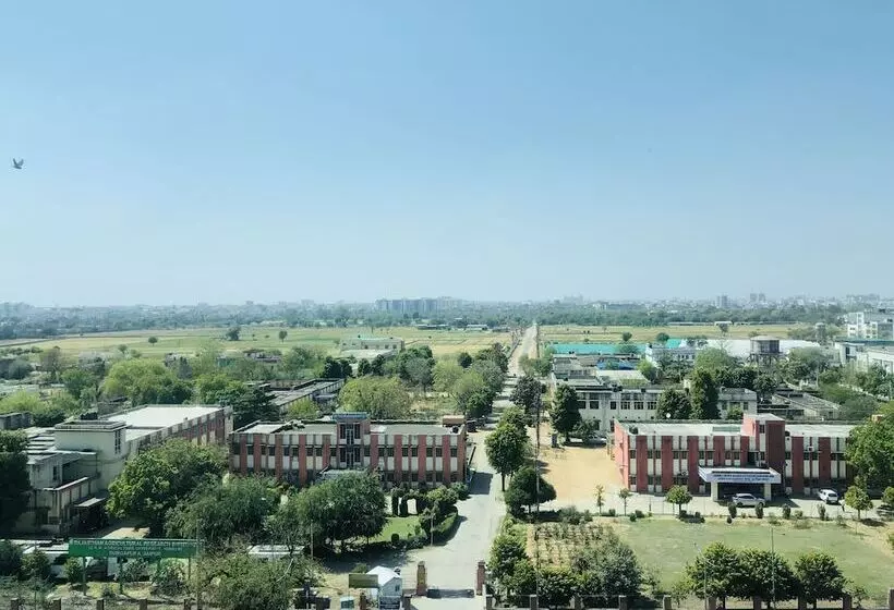 בית מלון כפרי Radisson Blu Jaipur