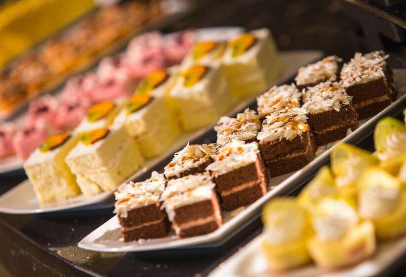 هتل Renaissance Cairo Mirage City