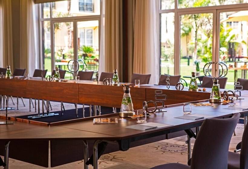 هتل Renaissance Cairo Mirage City