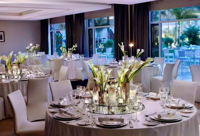 هتل Renaissance Cairo Mirage City